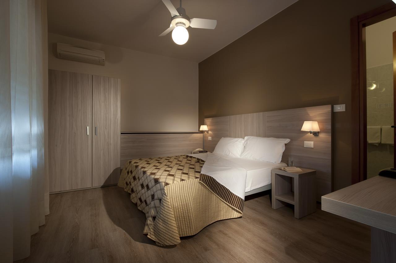 Albergo Valentina Peschiera del Garda Exteriér fotografie